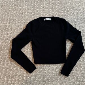 Zara cropped long sleeve knit stretch sweater. Size small